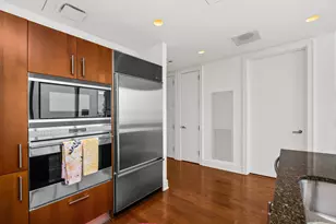 401 N Wabash Ave, Chicago, IL 60611 - Photo 8