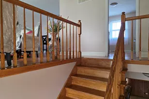 807 W Manor Ct W, Glenwood, IL 60425 - Photo 2