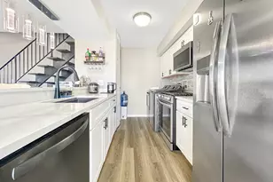 1666 Cornell Dr, Hoffman Estates, IL 60169 - Photo 6