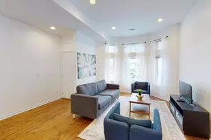 1945 W Cermak Rd, Chicago, IL 60608 - Photo 4