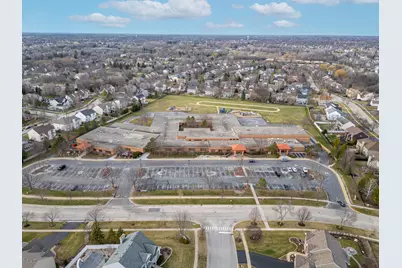 1823 Kings Gate Lane, Crystal Lake, IL 60014 - Photo 46