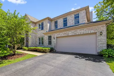 4 Sherwood Court, Lake in the Hills, IL 60156 - Photo 2