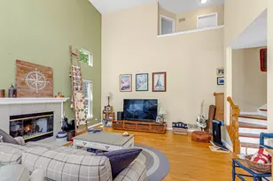 4 Sherwood Ct, Lake in the Hills, IL 60156 - Photo 12