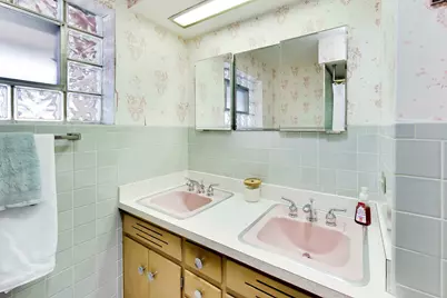 820 N Delphia Avenue, Park Ridge, IL 60068 - Photo 14