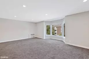 201 Thames Pkwy, Park Ridge, IL 60068 - Photo 8