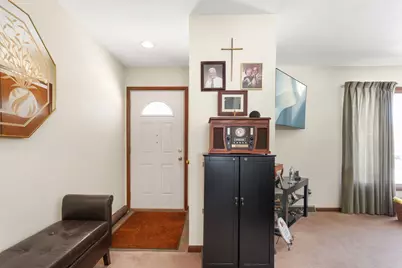 907 Obrien Street, Harvard, IL 60033 - Photo 2