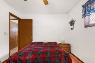 907 Obrien St, Harvard, IL 60033 - Photo 10