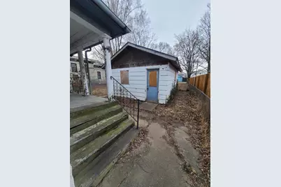 369 S 4th Avenue, Kankakee, IL 60901 - Photo 2