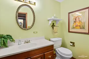 825 Columbia Ln, Darien, IL 60561 - Photo 12