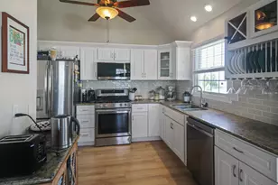 728 Kristin Dr, Normal, IL 61761 - Photo 4