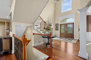 37W220 Mission Hills Dr, Saint Charles, IL 60175 - Photo 4