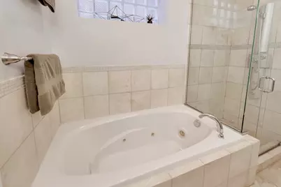 1945 N Wilmot Avenue #1F, Chicago, IL 60647 - Photo 22