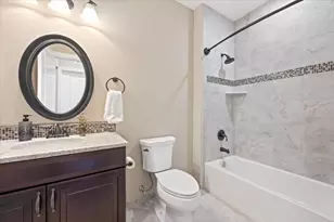 2701 Commons Dr, Glenview, IL 60026 - Photo 16