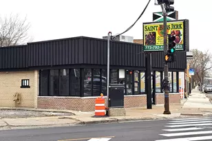 5725 N Northwest Hwy, Chicago, IL 60630 - Photo 2