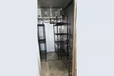 5725 N Northwest Highway, Chicago, IL 60630 - Photo 16