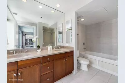 130 N Garland Court #1701, Chicago, IL 60602 - Photo 18