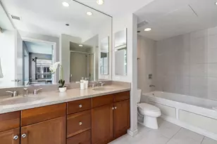 130 N Garland Ct, Chicago, IL 60602 - Photo 18