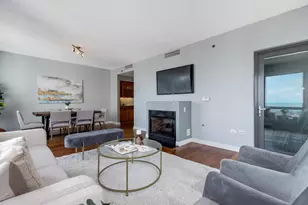 130 N Garland Ct, Chicago, IL 60602 - Photo 6