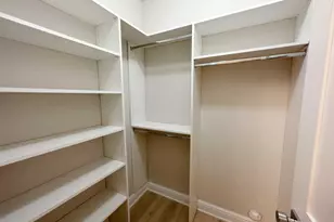 4315 S Indiana Ave, Chicago, IL 60653 - Photo 10