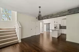 3596 Hyde Park Ct, Elgin, IL 60124 - Photo 2