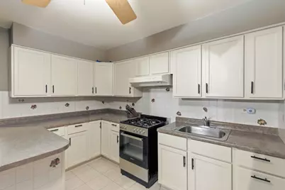 8995 Kennedy Drive N #206F, Des Plaines, IL 60016 - Photo 12