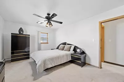 942 Sherwood Road, La Grange Park, IL 60526 - Photo 20