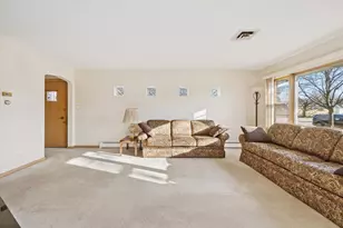 942 Sherwood Rd, La Grange Park, IL 60526 - Photo 10