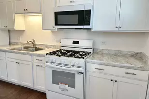 222 S Tryon St, Woodstock, IL 60098 - Photo 6