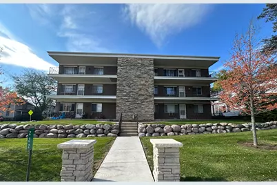 222 S Tryon Street #2, Woodstock, IL 60098 - Photo 1