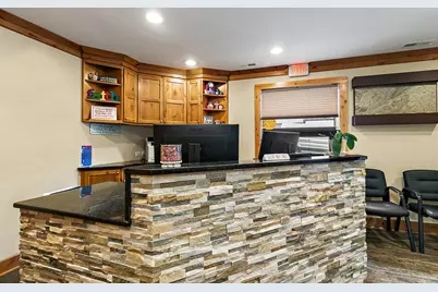 370 E Prairie Street #13, Crystal Lake, IL 60014 - Photo 4