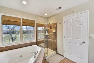 35 Red Tail Drive, Hawthorn Woods, IL 60047 - Photo 20