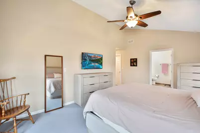 35 Red Tail Drive, Hawthorn Woods, IL 60047 - Photo 18