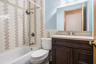 215 Fernwood Rd, Montgomery, IL 60538 - Photo 10