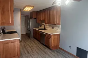 215 Fernwood Rd, Montgomery, IL 60538 - Photo 4