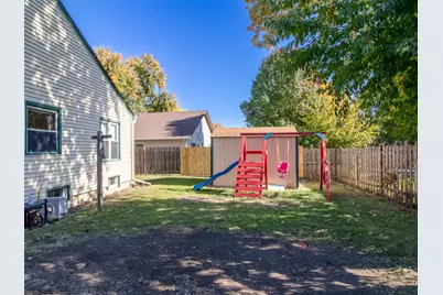 215 Fernwood Road, Montgomery, IL 60538 - Photo 12