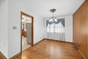 S645 Forest St, Winfield, IL 60190 - Photo 6