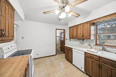S645 Forest Street, Winfield, IL 60190 - Photo 10