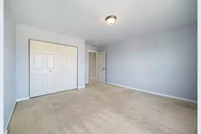 579 W Caldwell Drive, Round Lake, IL 60073 - Photo 34