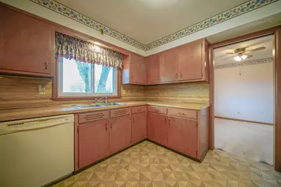 1854 N Weller Drive, Mount Morris, IL 61054 - Photo 8