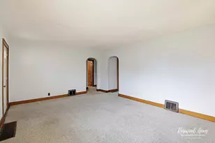 905 N Everett St, Streator, IL 61364 - Photo 2