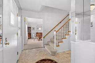 1031 Indian Rd, Glenview, IL 60025 - Photo 4