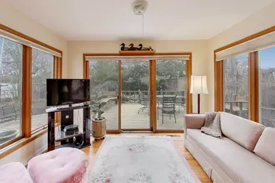 6621 N Keating Avenue, Lincolnwood, IL 60712 - Photo 8