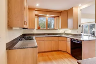 6621 N Keating Ave, Lincolnwood, IL 60712 - Photo 10