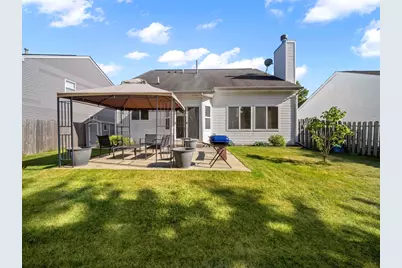 2521 Waterford Lane, Lake in the Hills, IL 60156 - Photo 18