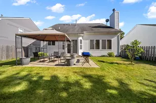 2521 Waterford Ln, Lake in the Hills, IL 60156 - Photo 18