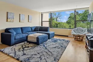 1850 N Clark St, Chicago, IL 60614 - Photo 2
