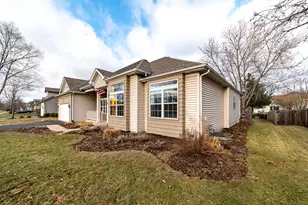 1962 Prairie Rose Ln, Yorkville, IL 60560 - Photo 2