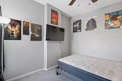 4411 S Calumet Avenue, Chicago, IL 60653 - Photo 16