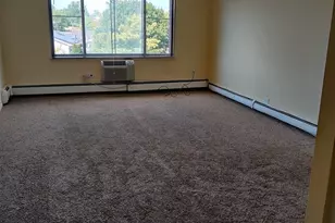 1880 Bonnie Ln, Hoffman Estates, IL 60169 - Photo 14