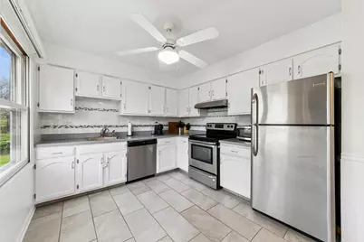 1813 Lancashire Court, Schaumburg, IL 60194 - Photo 8